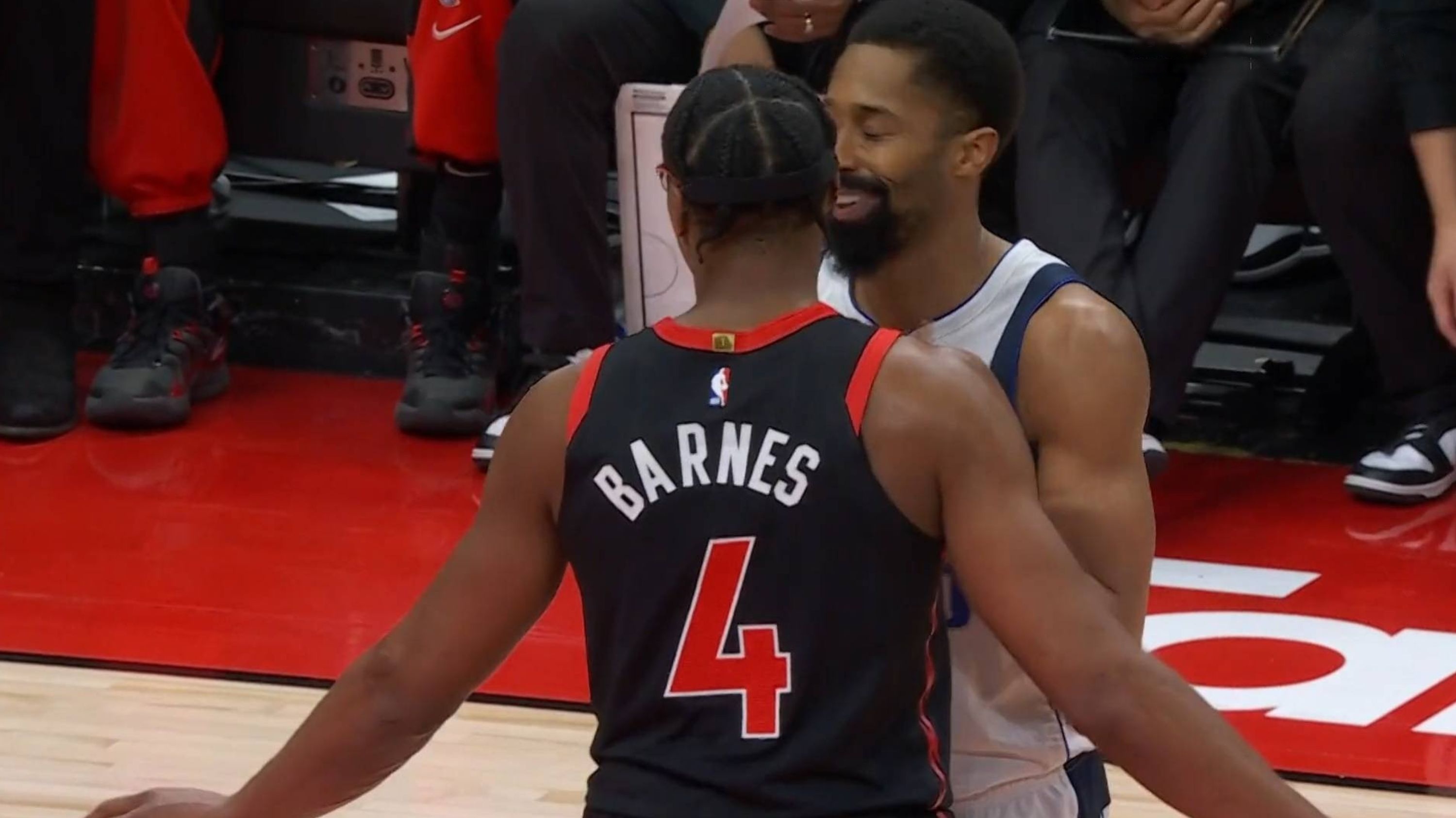 欧博体育入口-重磅！国际比赛日摩纳哥备战NBA季后赛关键时刻伤情更新引欢呼，窗口期多伦多猛龙调整名单 